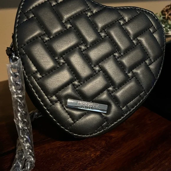 Kurt Geiger Black Quilted Heart Crossbody Bag BRAND NEW - Picture 11 of 12